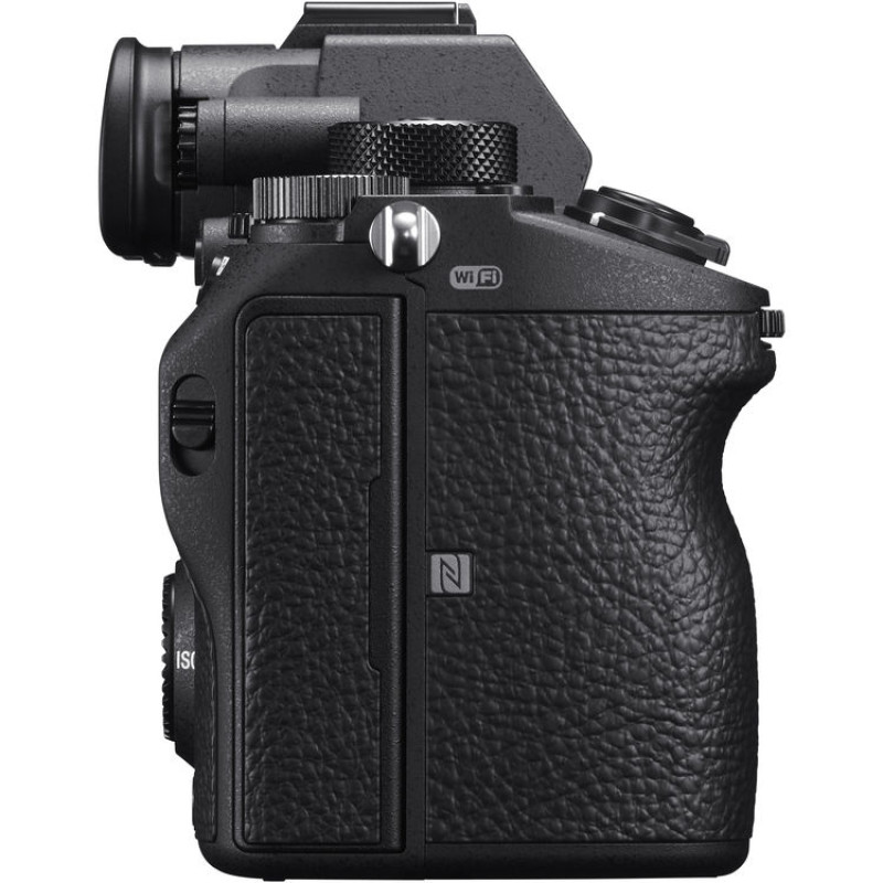 Sony Alpha a7R III  (Body Only)
