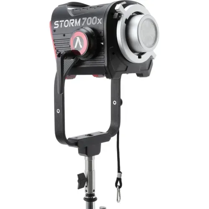 LED свет Aputure STORM 700x (BLAIR)