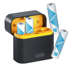 Зарядное устройство Newell Four Channel Charger + 4 Li‑ion AA Rechargeable Batteries Set — 2200 mAh (NL4615)